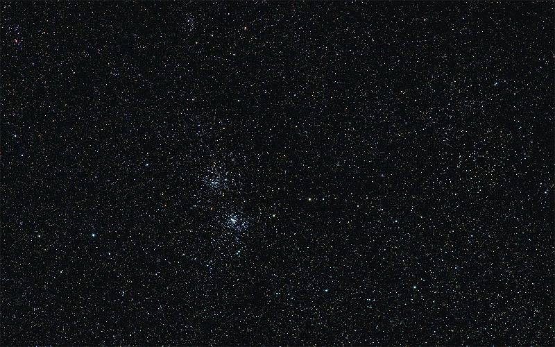 IMG_4745ab41HaChi1_chr_heS1_scr.jpg - Ha & Chi Doppel-Cluster; Canon EF 200 1:2.8L bei f/3.5 EOS 350D, 5 Bilder a ca. 3' (31.1.2008)